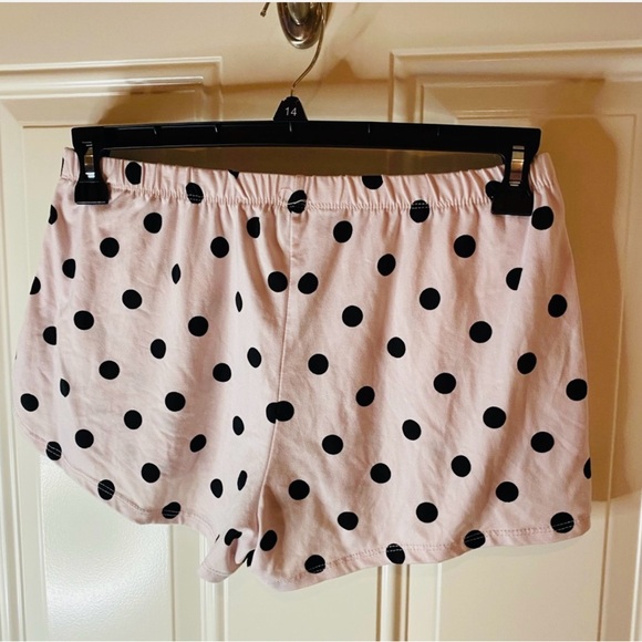 Marylin Monroe 2 pc Pajama sleep set M top and shorts pink with black polka dot - Picture 2 of 4
